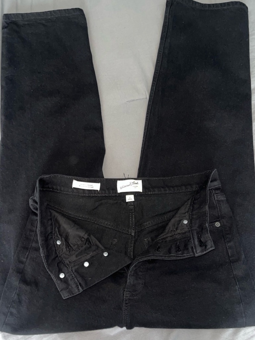 Universal Thread Black High-Rise Straight Jeans